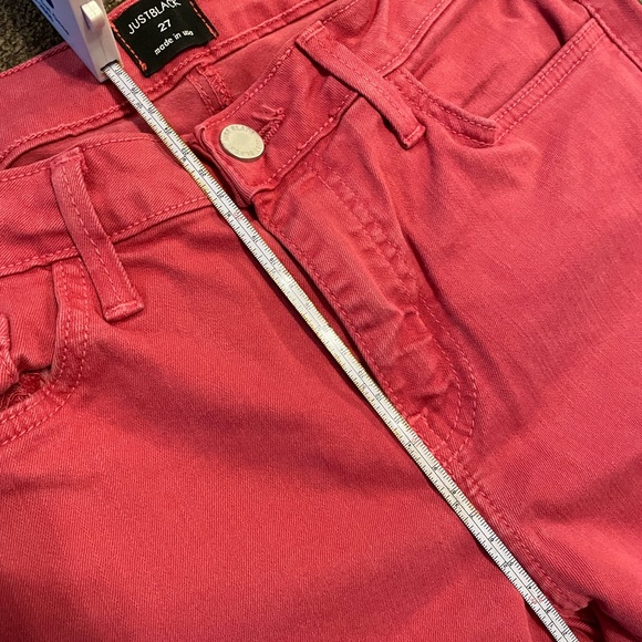 JUST BLACK Slim Straight Capri Jean - 4 - Picture 12 of 14